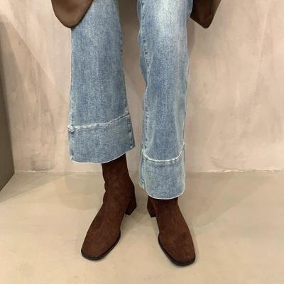 Корейские маленькие ботильоны на высоком каблуке, замшевые ботинки Мартина, женская обувь 2025, новые осенне-зимние бархатные с квадратным носком, тонкие короткие ботинки