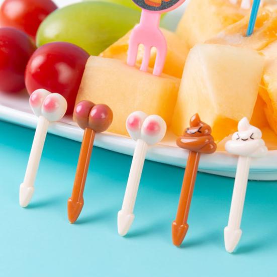 1 Set Fruit Fork Easy To Clean Non-slip Cartoon Lovely Ergonomic Animal Farm Car Fruit Fork for Home