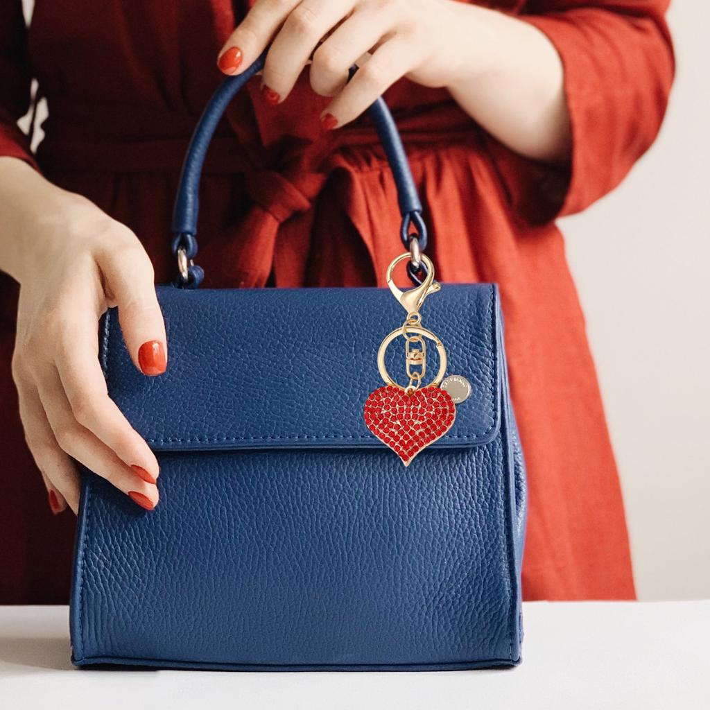 Sparkling Heart Keychain With Full Rhinestone Elegant Design Alloy Keyring Pendant For Gifts And Daily Use