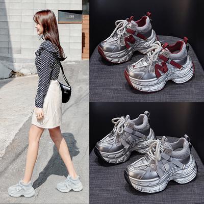 Модные кроссовки на толстой подошве для интернет-знаменитостей, женские, 2025, новые, повседневные, универсальные, с внутренней высотой, легкие, маленькие, спортивные, трендовые