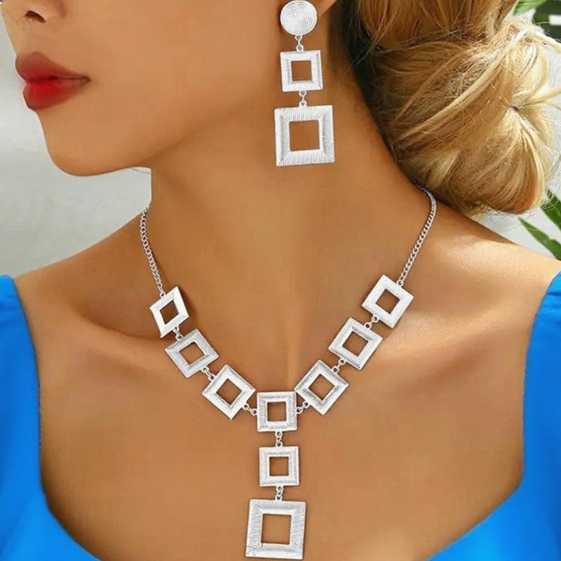 Versatile 3pcs/set Jewelry Set - Chic Hollow Square Geometric Stud Earrings Necklace Everyday Fashion AccessoryGood product