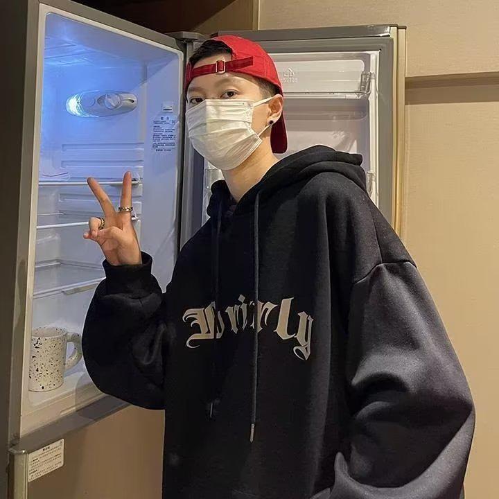 Модная толстовка с капюшоном High Street Cross на осень/зиму — унисекс, свободный крой, стильный принт