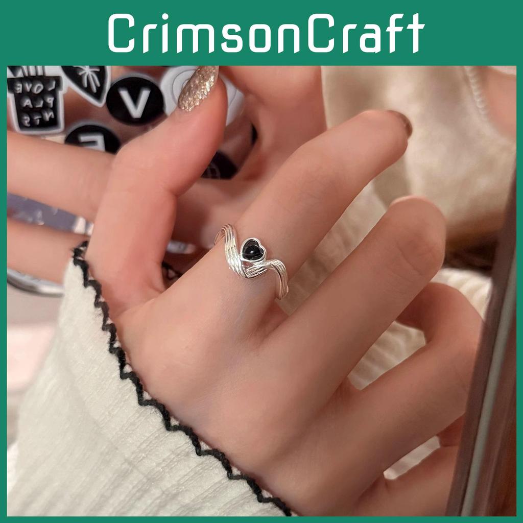 Fashionable Black Heart Surround Ring For Women Unique Design High-end Charm Accessory