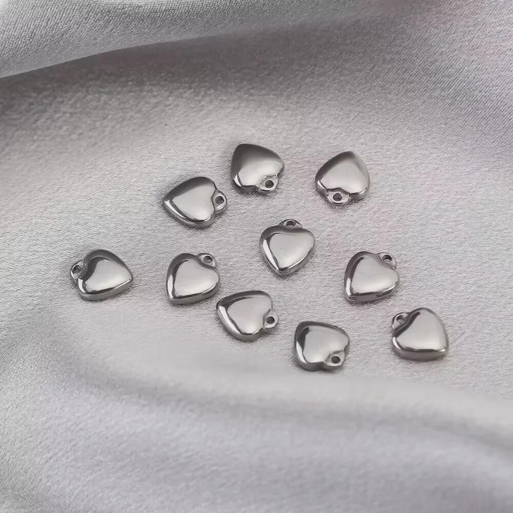 18K Gold-Plated Stainless Steel Peach Heart Pendant - Color-Preserving Love Charm for DIY Jewelry.