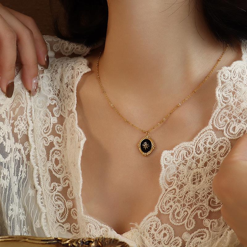 Court Wind Six Stars Necklace Treasure Texture Clavicle Chain Titanium Steel Material Non-Fading Gold Plated P1001