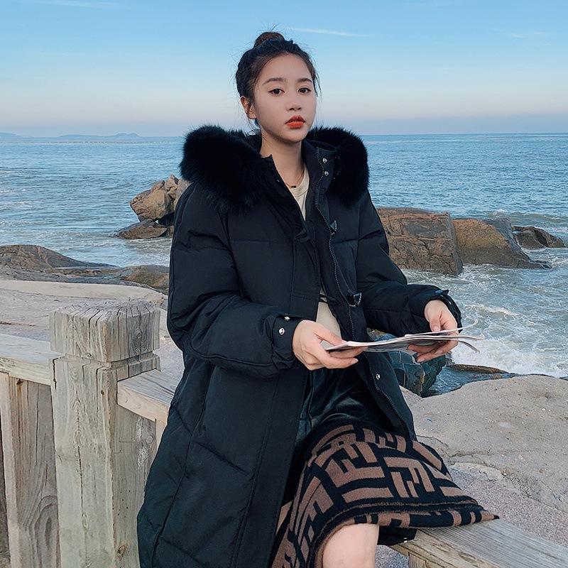 Зимняя Новая Стеганая Пуховая Хлопковая Верхняя Одежда Пальто с Зарубежным Стилем и Большим Меховым Воротником Хлопковая Стеганая Куртка