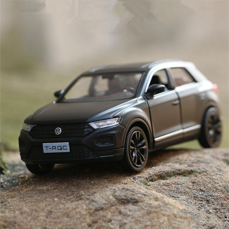 1/36 Volkswagen T-ROC SUV Модель автомобиля из сплава Литые металлические игрушечные транспортные средства Модель автомобиля Симуляция Коллекция Детские подарки Украшение