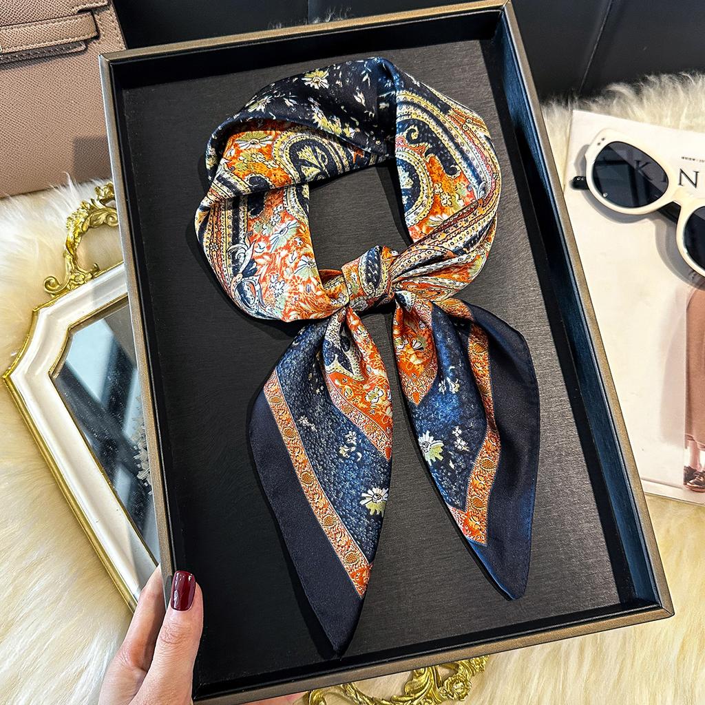 New Fashion 70X70cm Women's Scarf Silk Paisley Print Scarf Square Shawl Decorative Headband Neck Luxury Design Bandana