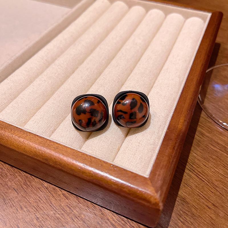 Элегантные серьги с французским геометрическим леопардовым принтом для женщин — высококачественный ретро-дизайн, идеальный для осени и зимы, популярный стиль интернет-знаменитостей.