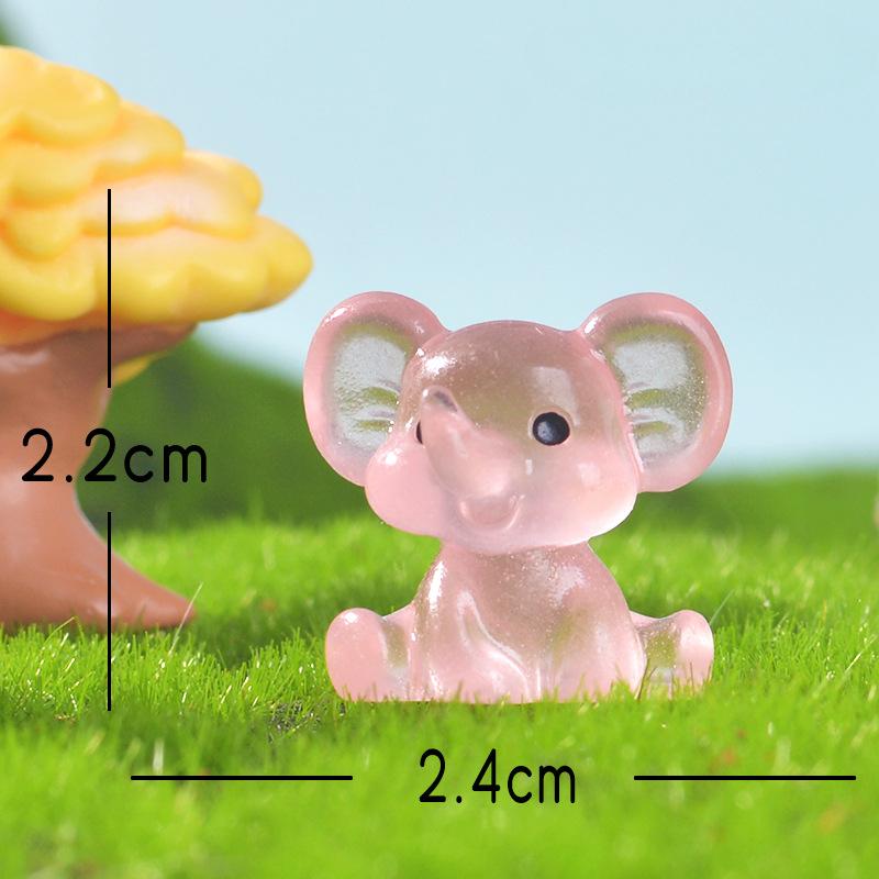 Micro-landscape Creative Small Ornaments, Cartoon Dolls, Resin Handicrafts, Landscaping, Glow-in-the-dark Elephant Decorations, Desktop Ornaments