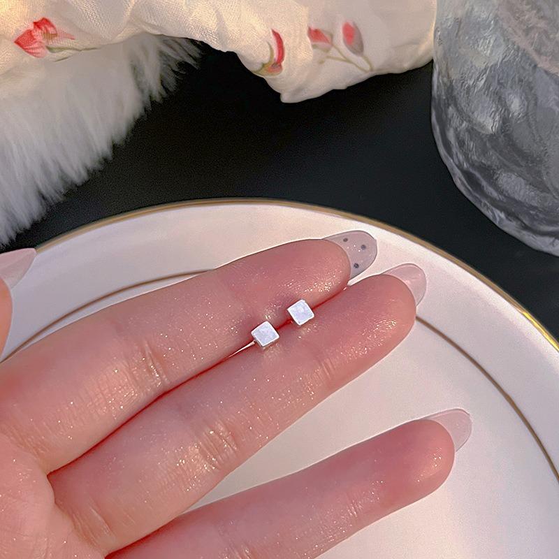 Иглы для ушей из стерлингового серебра S925, новые темпераментные простые и маленькие серьги-пусеты, женские серьги, серьги для пирсинга ушей, серьги, предотвращающие блокировку, ювелирные изделия