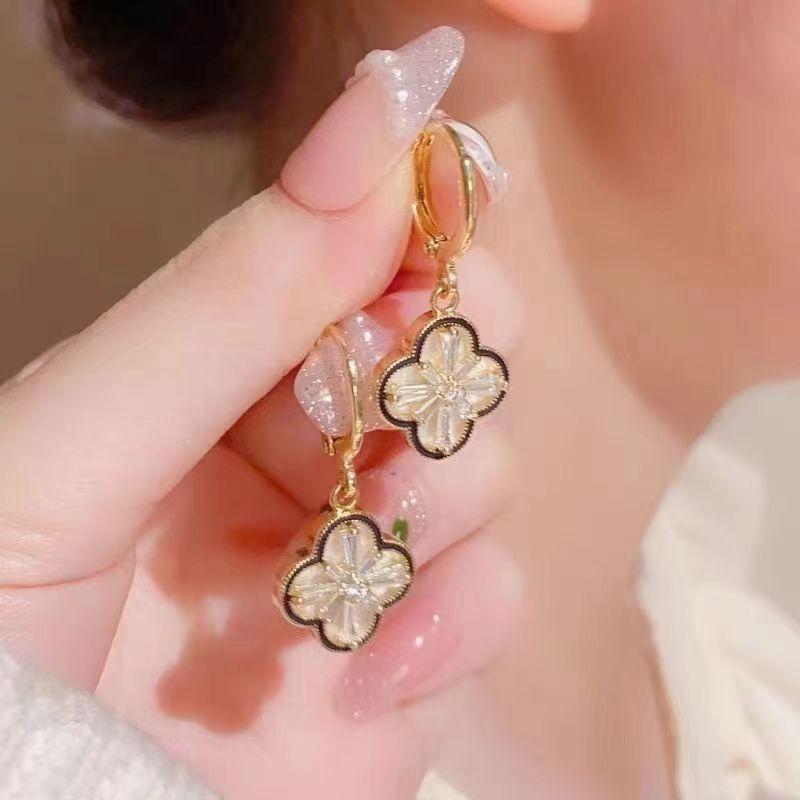 Diamond Four-Leaf Flower 925 Earrings Light Luxury High-End Ear Buckles Exquisite Temperament Earrings