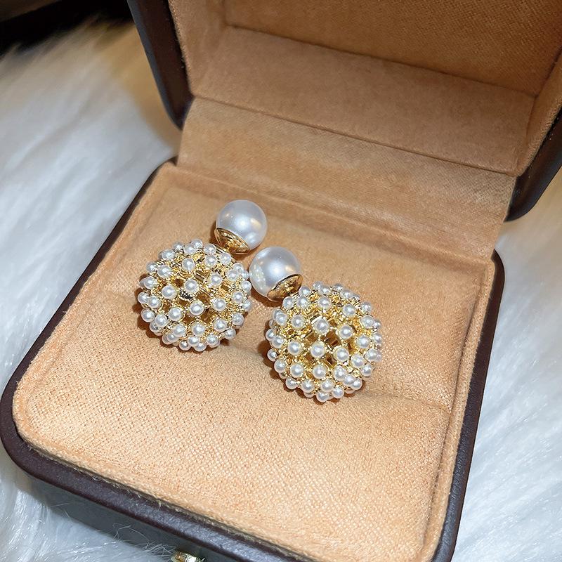 Elegant Zircon Pearl French Retro Luxury Earrings 2025