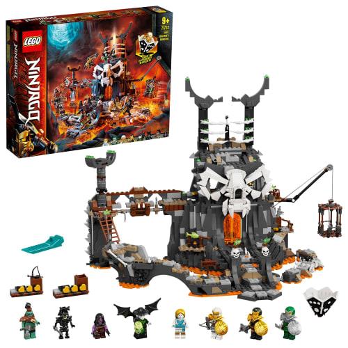 LEGO Ninjago Fortress Skull Gile Assembly Set Game 8 Mini Figures Toys for Ages 9 and Up 71722