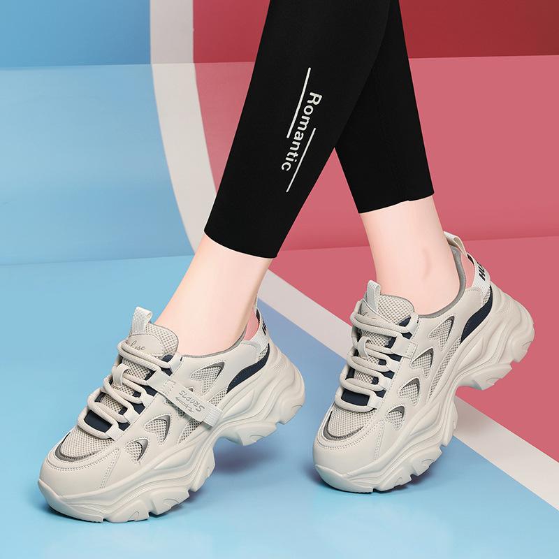 Весенняя толстая подошва, увеличивающая рост, женская повседневная обувь для папы, модная универсальная женская обувь, массивные кроссовки, повседневная вулканизированная обувь
