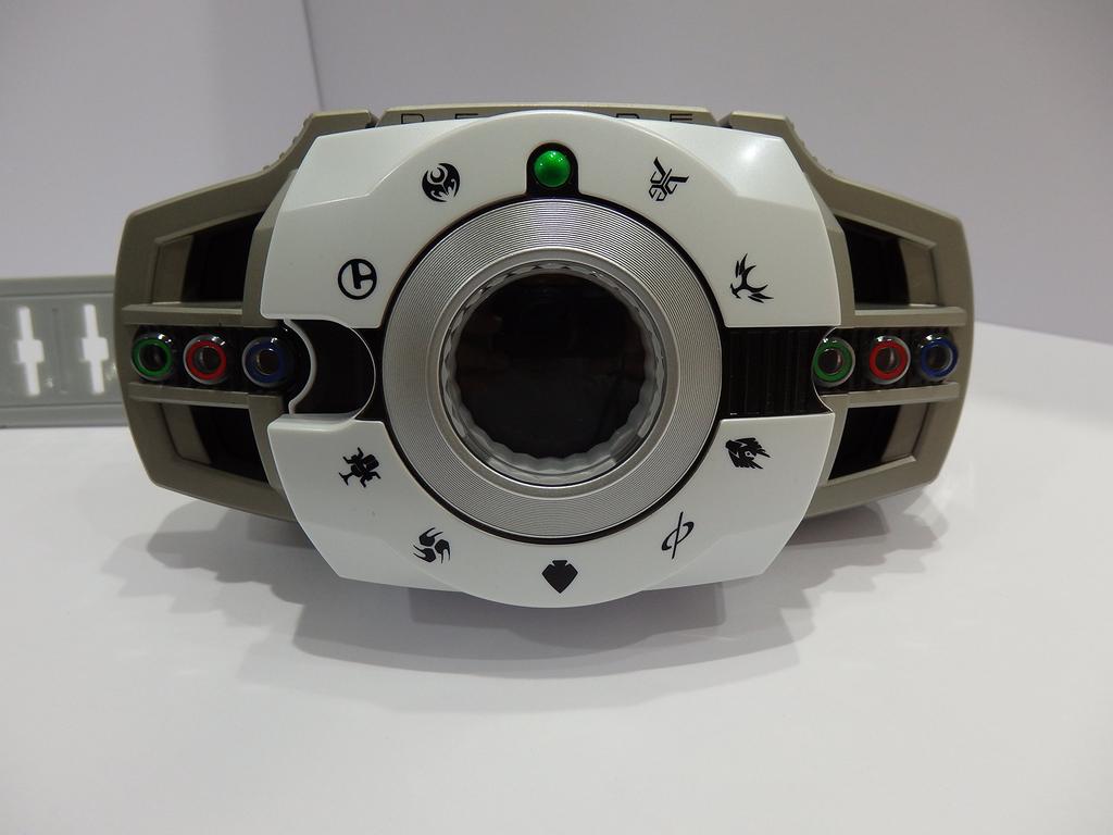 Kamen Rider Decade Transformation Belt DX Decay Driver