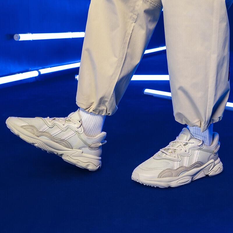 adidas Originals OZWEEGO Повседневная обувь унисекс