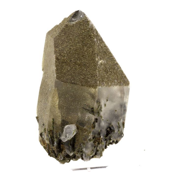 Quartz + Epidote 850.9 carats