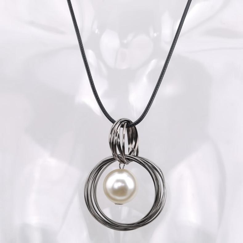 Fashion Jewelry Women Necklace with Drop Pendant Long Paragraph Sweater Chain Decorative