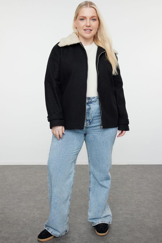 Women's Plus Size Coat Black Regular Fit Wool Blend Cashmere Coat with Plush Detail On the Collar