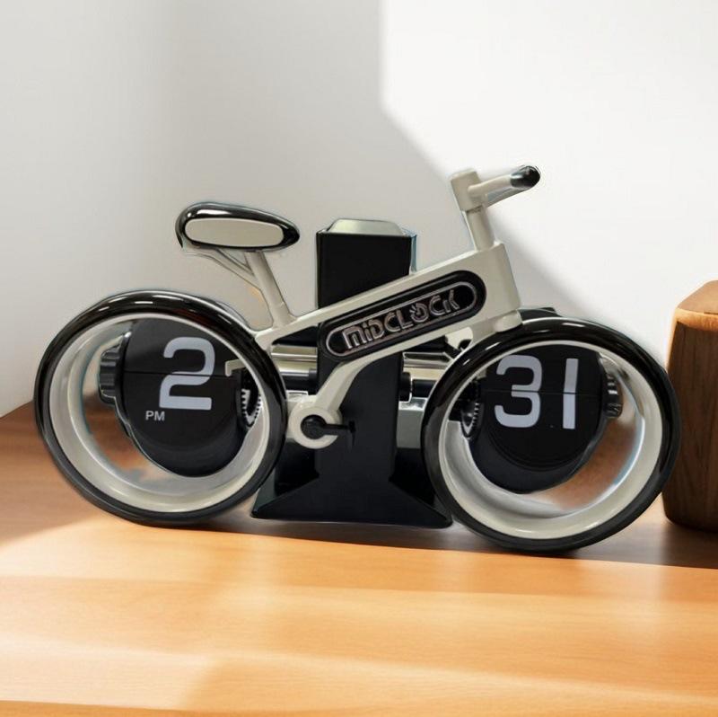 European Style Retro Flip Page Clock - Automatic Table Ornament for Living Room