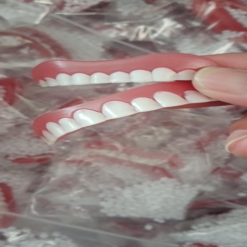 Comfortable Smiling False Teeth With Filling Glue Disposable Upper Lower Veneers Temporary Teeth Makeup