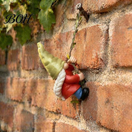 Weatherproof Patio Statues Hanging Gnome Statue Decoration, Climbing Gnomes Figurine, Waterproof Outdoor Lively Courtyard Accents Ornament for Garden