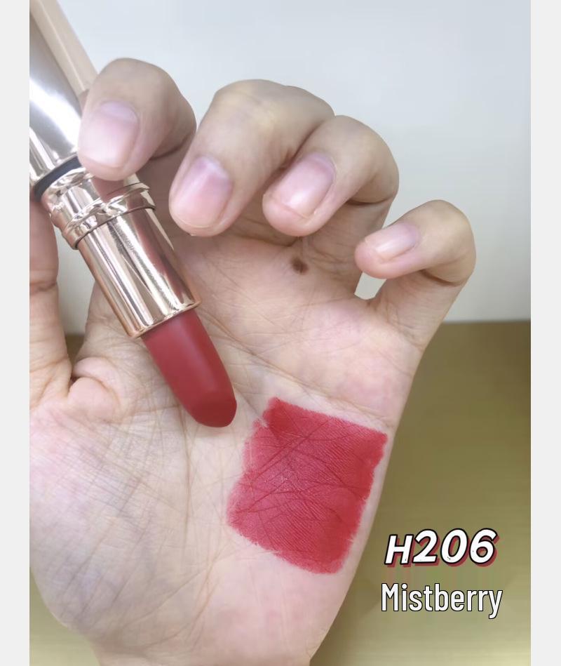 Huris Soft Focus Velvet Lipstick – Матовая, Не сушит, Не липкая, Идеально для вечеринок