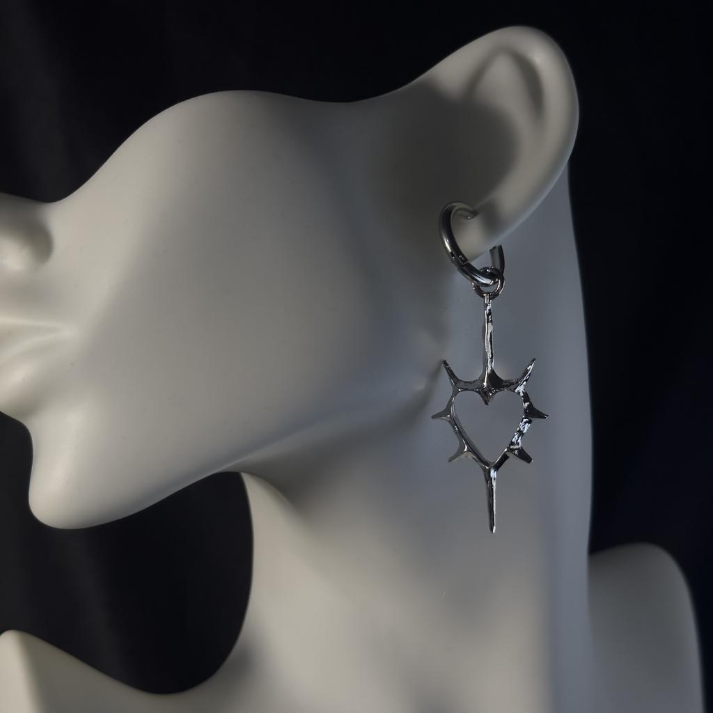 1 пара серег в стиле ретро-готики с дизайном «Сердце с шипами», серьги в форме сердца с шипами, нейтральные серьги, подарок для праздничной вечеринки