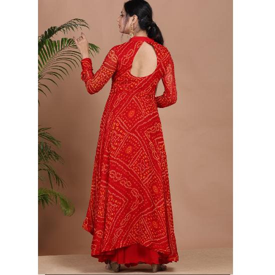 Недавно разработанный и настоятельно рекомендуемый комплект top-sarara для женщин, который можно носить в повседневные дни.