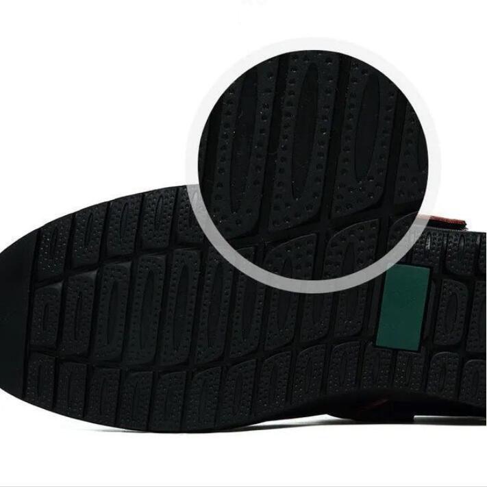 Men Sandals Summer Cozy Hollow Non-slip Soft Cool Breathable All-match Classic Wearable Fashion Casual Leather Sandalias Hombre