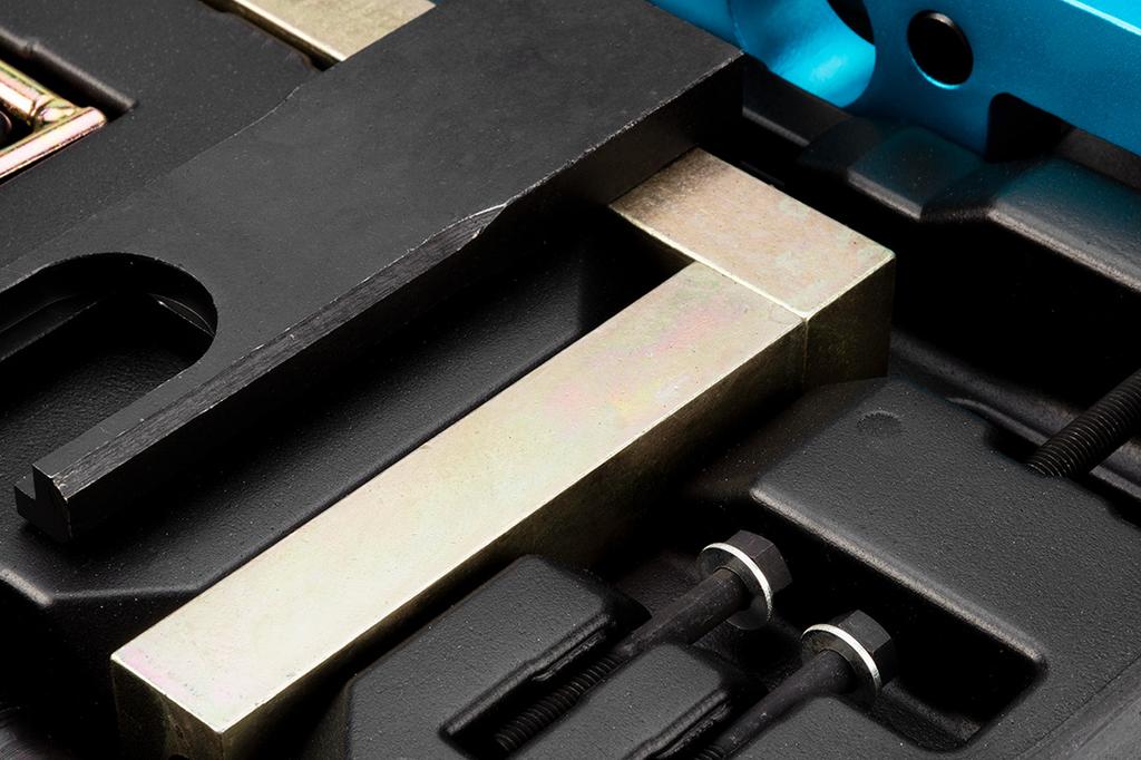 Timing tool kit for BMW petrol engines