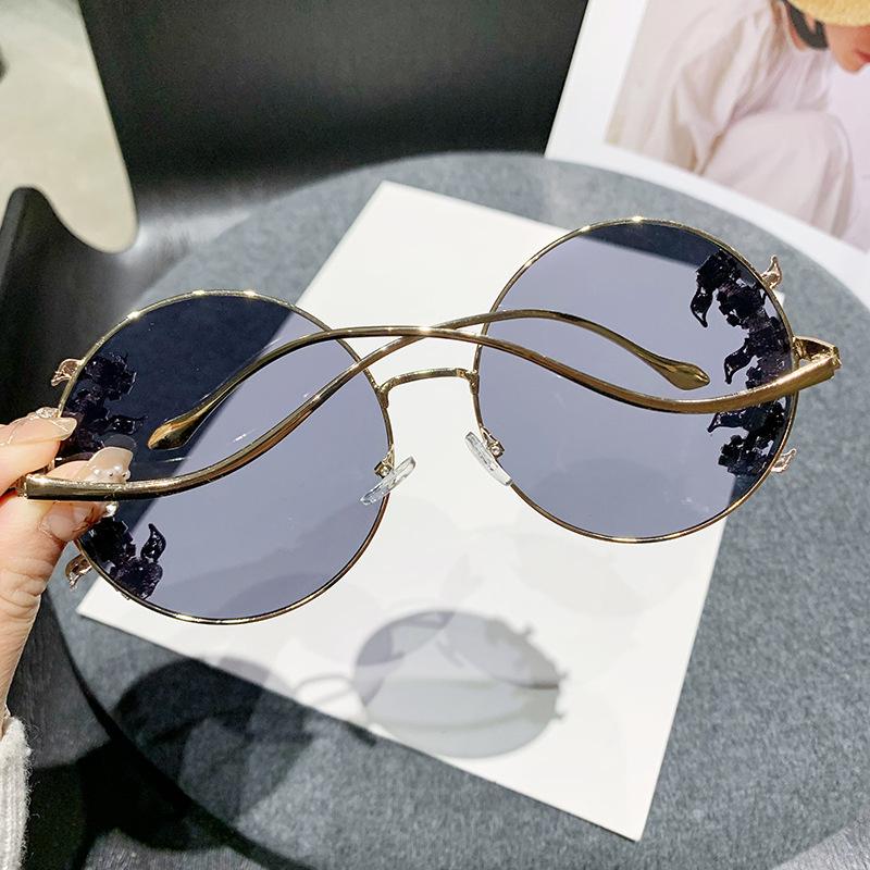 Frameless Trimmed Diamond-encrusted Sunglasses Fashionable Round Rhinestone Sunglasses Wavy Design Glasses Legs Glasses