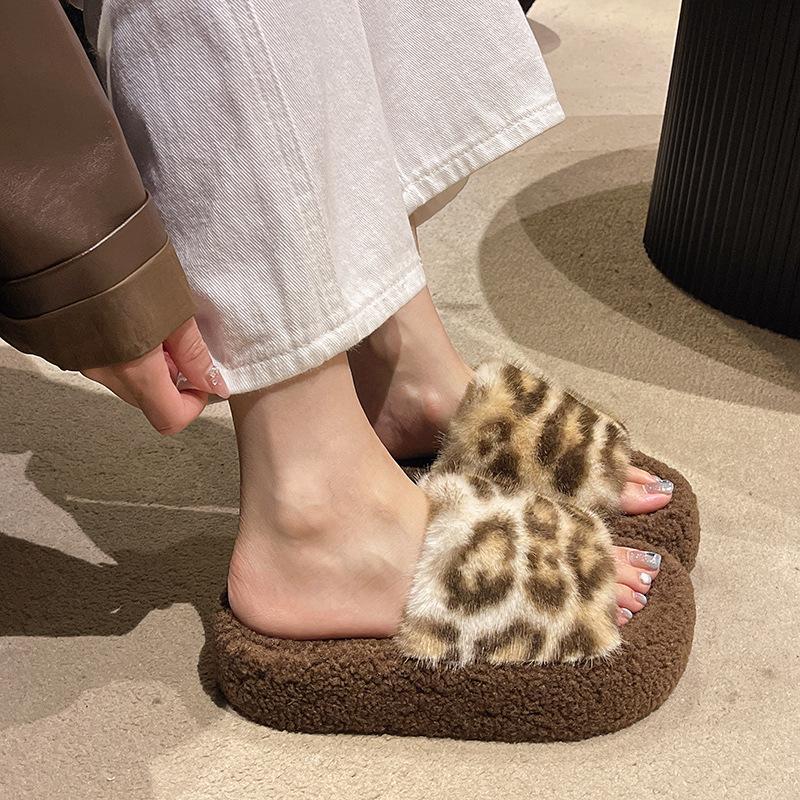 Autumn and Winter New Leopard Print Slippers Women Soft Sole Fashion Word Mao Mao Shoes Internet Celebrity Home Soft Sole Cotton Slippers Women