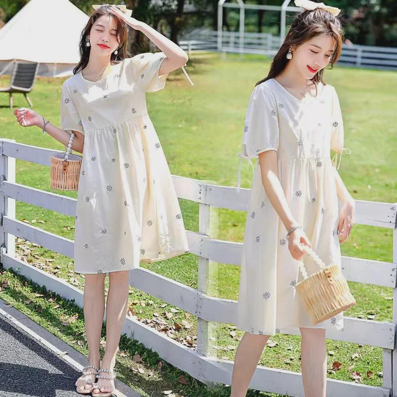 Платья для беременных с цветочной вышивкой 2022 года: Шикарные однотонные цвета для беременных