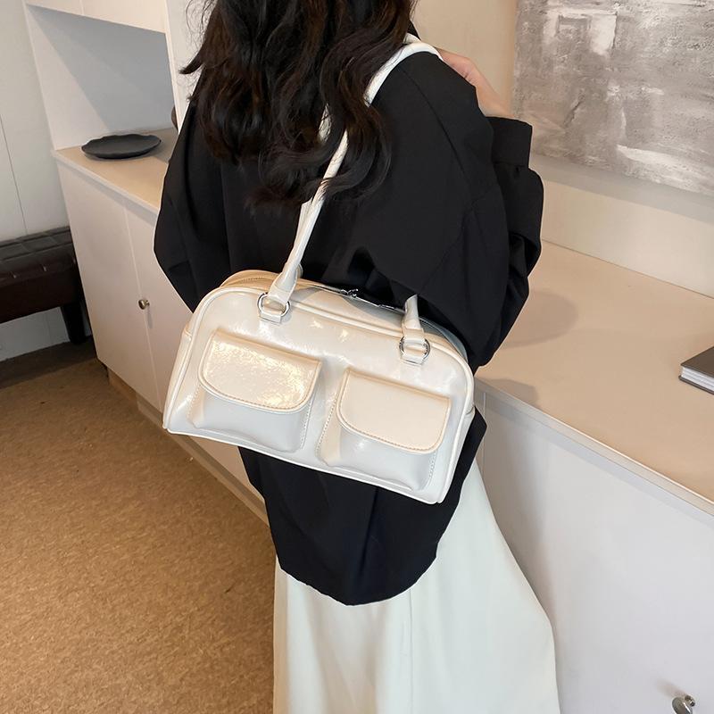 Korean Version of Niche Commuting Large-capacity Portable Underarm Bag 2025 New Small Pocket Design Fashionable and Versatile Shoulder Bag