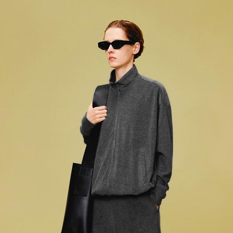 СВИТШОТ ИЗ СМЕСИ ХЛОПКА НА ВЕСНУ 2024 С ВОРОТНИКОМ-СТОЙКОЙ