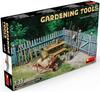 Scale Gardening Tools Plastic Model MA35641 1/35