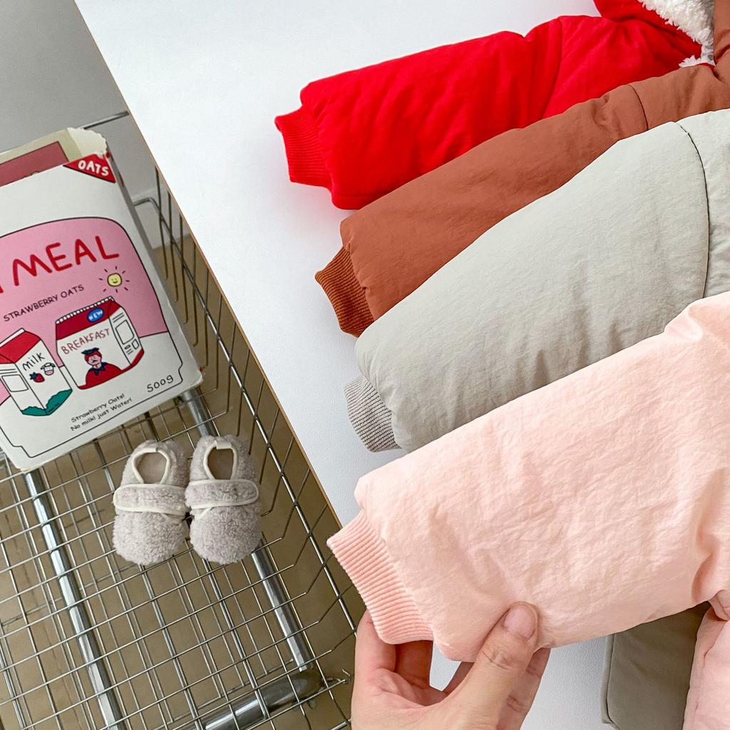 Детское пальто 2025 Зима Новое Хлопковое Пальто с Капюшоном для Малышки Плюс Бархат Теплая Куртка с Капюшоном Пальто