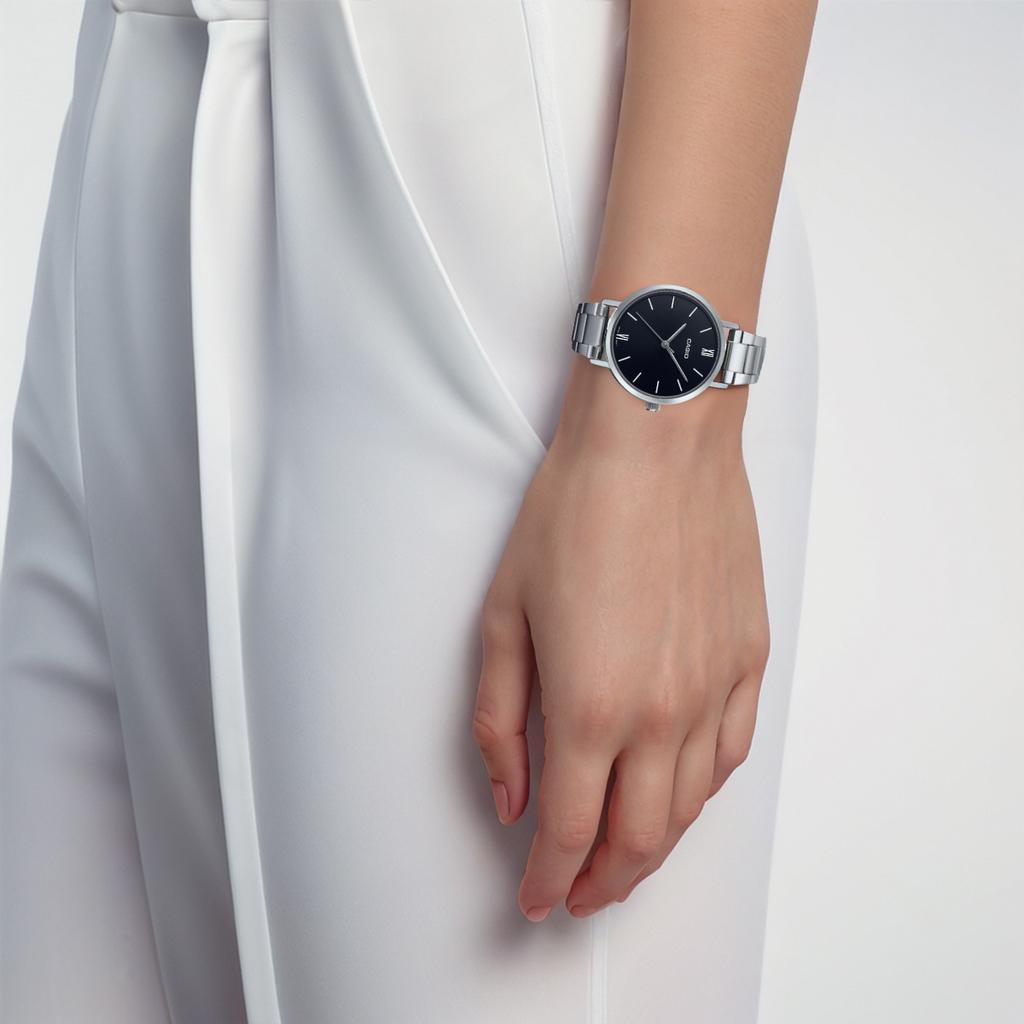 Casio СТАНДАРТНЫЕ Часы с кварцевым механизмом и стальным ремешком Женские часы Черный циферблат LTP-VT02D-1A