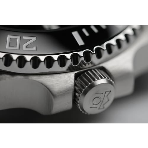 HYAKUICHI 101 20 ATM Water Resistant Sweep Seconds Diver's Watch Ceramic Bezel Non-date Wristwatch