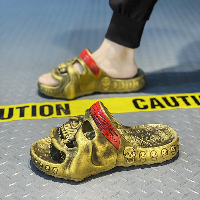 2024 Slippers Men's Skull Fashion Summer Outdoor Wear Stepping On Feces Feeling Indoor Home Home Non-slip Sandals and Slippers
