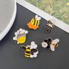 Мультяшная брошь-пчела 2025: Милая подвеска в виде пчелы из сплава для женщин