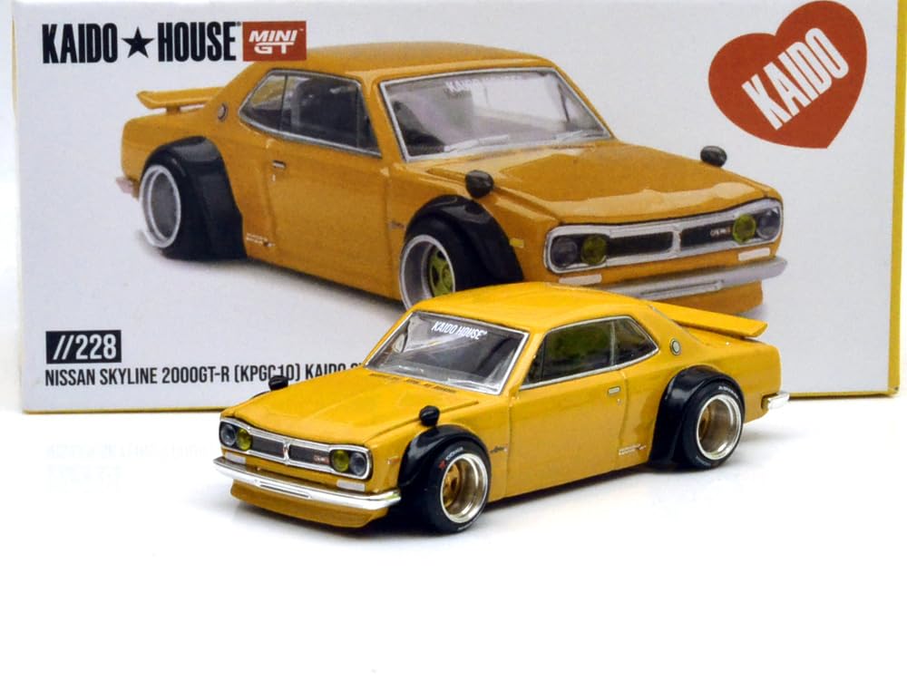 MINI GT масштаб 1:64 KAIDO HOUSE - NISSAN SKYLINE 2000 GT-R (KPGC10) KAIDO STREET V2 - Желтый KHMG228