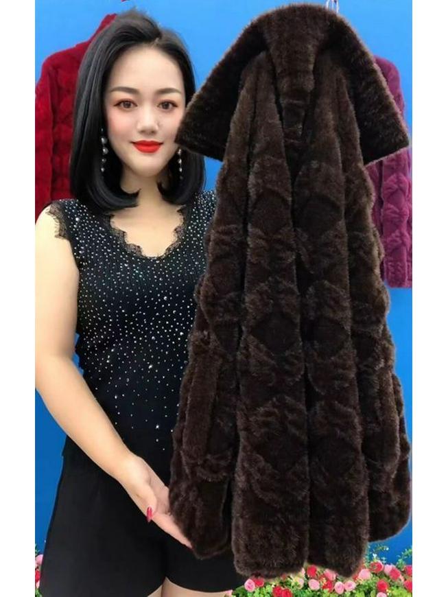 Plus Size Stylish Long-Sleeve Faux Mink Velvet Coat for Middle-Aged and Elderly Women