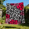 1pc Leopard Roses Pattern Outdoor Flannel Blanket , Machine Washable Perfect Gift for Birthday , Holiday Travel Accessory , Durable Material