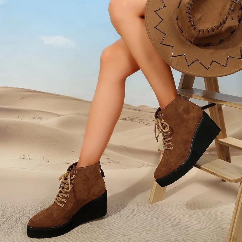 2024 Модная женская обувь на шнуровке женские ботинки зимние замшевые однотонные короткие бочонки на платформе танкетке больших размеров ботинки Zapatos De Mujer