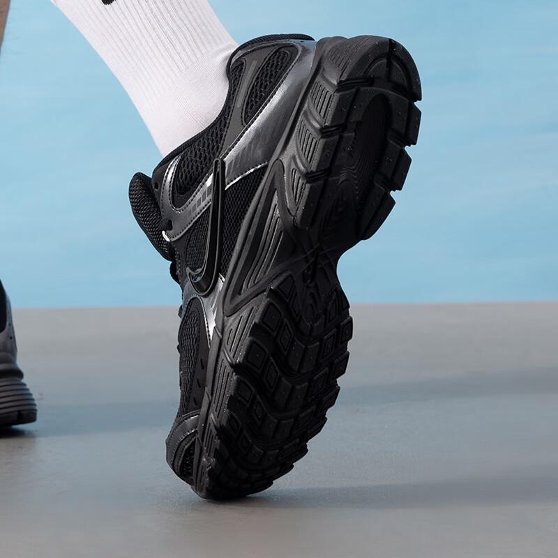 Nike Мужская повседневная обувь V5 RNR
