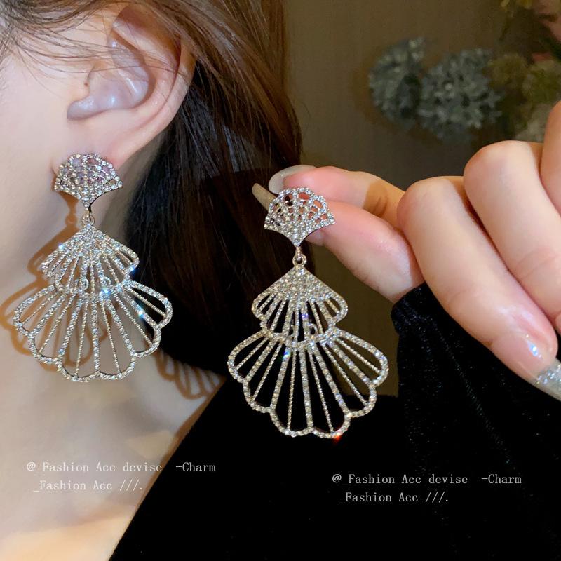 Silver Needle Diamond Fan Skirt Earrings European and American Fashion Temperament Earrings Niche Exaggerated Design Earrings Women