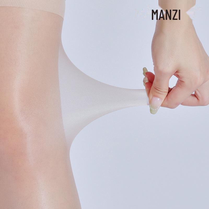 Шелковистые черные кружевные чулки выше колена с нескользящим силиконом